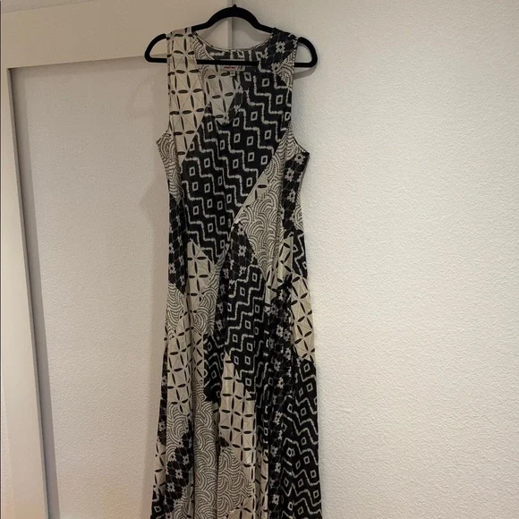 Johnny Was Black and Cream Geometric Maxi Dress - Picture 1 of 13